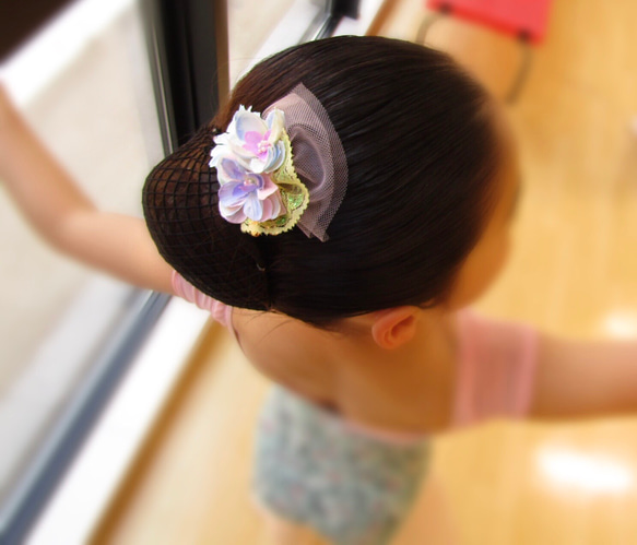 小さいお花のヘアクリップ　A 2枚目の画像