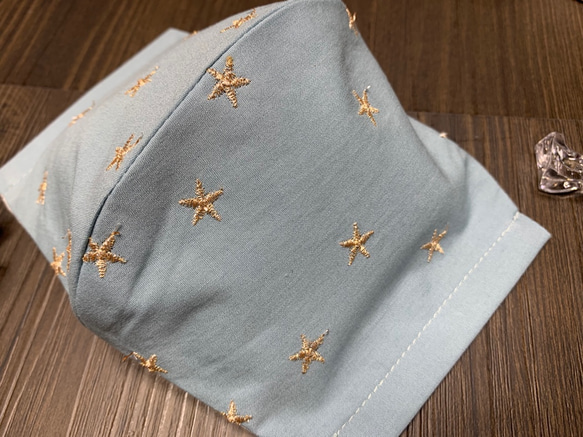 【再販！】ソフトブロード　コットン100%　ダブルガーゼ　立体マスク　刺繍　星柄　秋冬 3枚目の画像