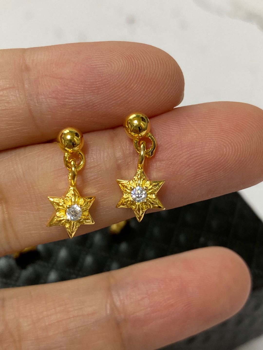 22K クロス ピアス 片耳 刻印あり22K ゴールド クロス パヴェ