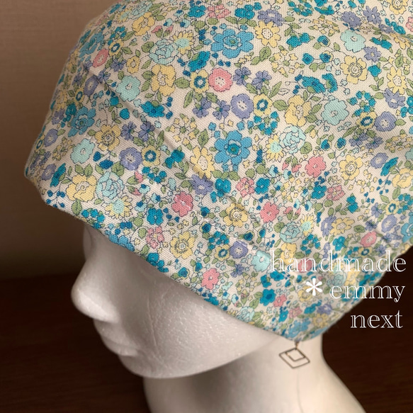 送料無料＊handmadeダブルガーゼ帽子〈Blue flower〉おしゃれな医療用帽子　ケアキャップ　可愛いケア帽子　 2枚目の画像