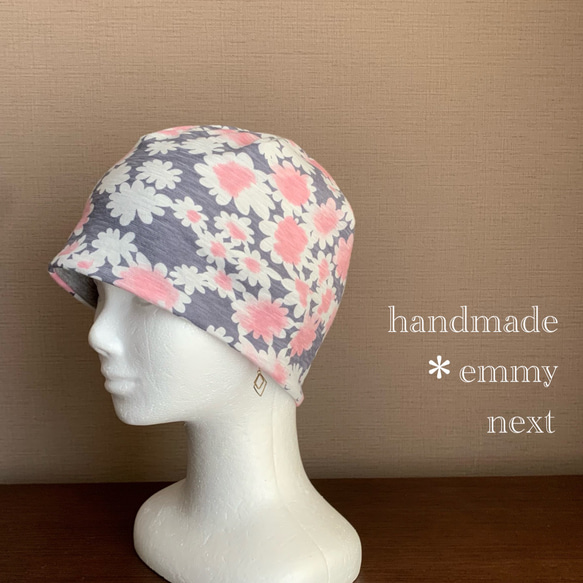 送料無料＊handmadeリバーシブル帽子〈dandelion  pink〉可愛いケアキャップ　ケア帽子　医療用帽子 1枚目の画像