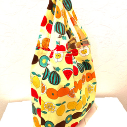 フルーツいっぱい　レジ袋タイプの可愛いエコバッグ 3枚目の画像