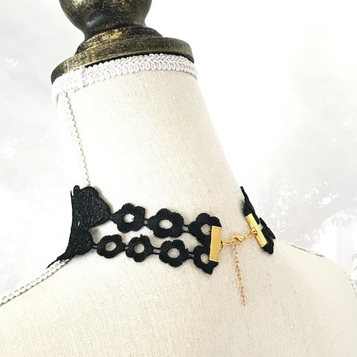 楽天市場】チョーカー レースチョーカー レディース ラインストーン付き ゴシック レースネックレス アクセサリー 黒 ブラック 衣装 ゴスロリ :  Elisabeth Smile Craft Shop チョーカー レースチョーカー ラインストーン付き レース ネックレス 首輪 黒 レディース