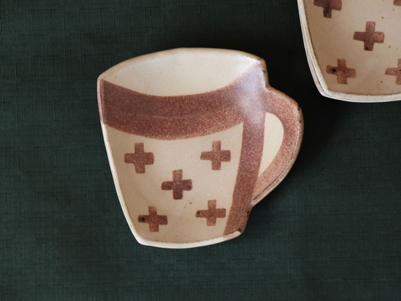 マグカップ小皿 クロス柄 ほっこりかわいい益子焼 3枚目の画像