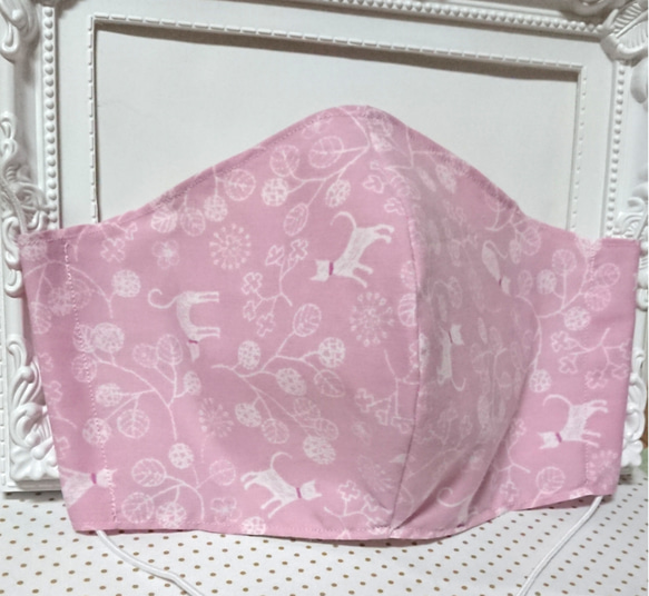 【大きめサイズ】立体マスク マスクカバー ポケット付き 猫柄（ピンク） 1枚目の画像