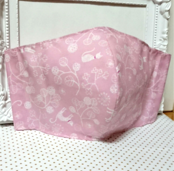 再販未定【大きめサイズ】立体マスク マスクカバー ポケット付き 猫柄 ピンク 1枚目の画像