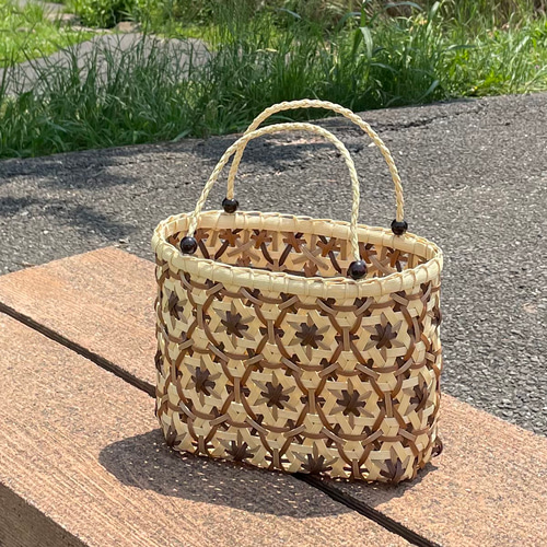 受注制作》【クラフトバンド】☆六つ目華模様のかごバック☆ かご