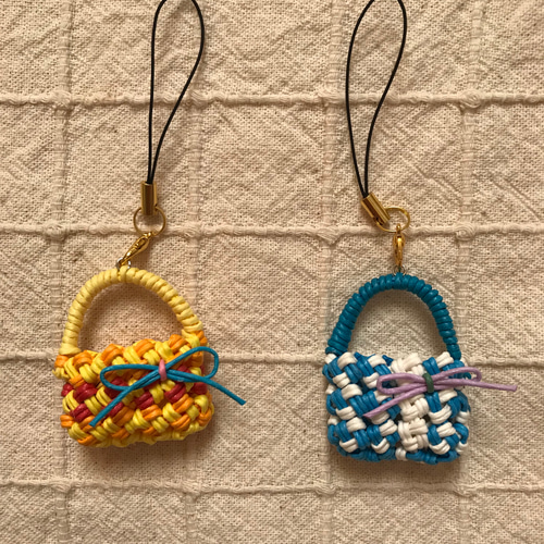 クラフトバンド　ミニチュア　ハンドメイド クラフトバンド】石畳み編みのミニチュアBAG☆2個セット その他