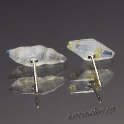 ノンダメージの美結晶。バイカラーサファイア結晶のシンプルピアス　２ 3枚目の画像