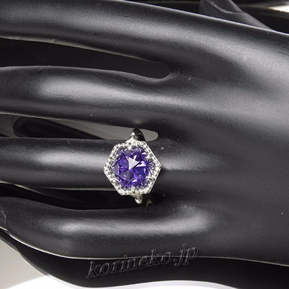 Newカット「灯」。オシャレなアメシストの甲州貴石切子リング　１０KYG 製 6枚目の画像