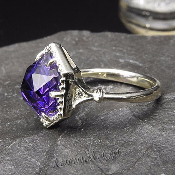 Newカット「灯」。オシャレなアメシストの甲州貴石切子リング　１０KYG 製 10枚目の画像