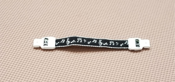 マスクバンド【ブラックだから目立ちにくい!!(ブラック音符刺繍入り)】　 2枚目の画像