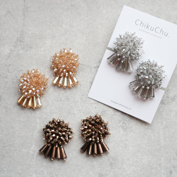 再販】【送料無料】blue × black pierce/earring 【刺繍ピアス