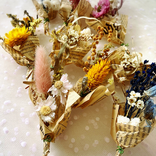 ー出品停止中ーおすそ分けBOXの方に移動 ー出品停止中ーおすそ分けBOXの方に移動 Nintendo Switch Lite本体を