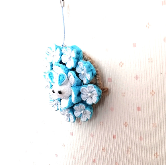 ♡ストラップ♡ つまみ細工 水色 うさぎ - 帯留め | 公式売れ筋 