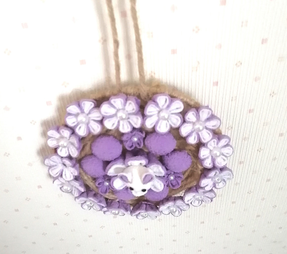 ♡花うさぎ♡　つまみ細工　壁飾り　紫色　 5枚目の画像