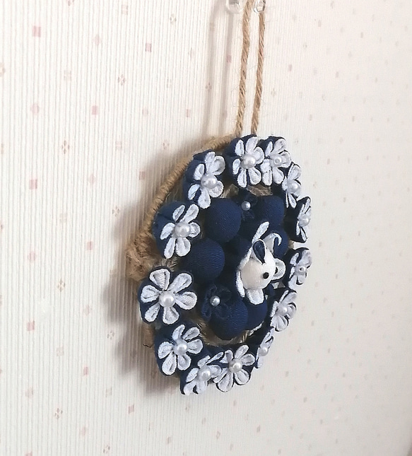 ♡花うさぎ♡　つまみ細工　壁飾り　青色　 3枚目の画像
