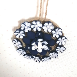 ♡花うさぎ♡　つまみ細工　壁飾り　青色　 5枚目の画像