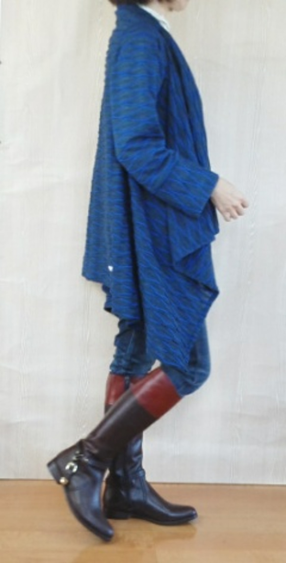 大人な変わり織り羽織りカーディガン　ネイビー 3枚目の画像