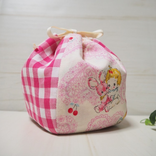 ハンドメイド 巾着 パッチワーク ハローベイビー ハンドメイド 巾着 パッチワーク ハローベイビー - メルカリ