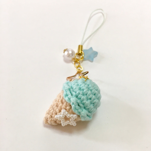 ❣️オプションでお買い得2個¥600❣️星で可愛く⭐️あみぐるみアイス