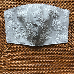 即納　薔薇柄刺繍　レースマスク　グレージュ 1枚目の画像