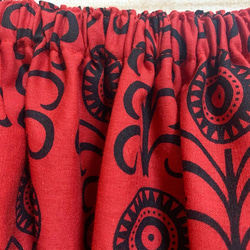 インド綿バティック柄ギャザースカート レッド×BLK 3枚目の画像