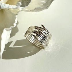 ♡シルバー925/重なったボリュームリング♡R2741 2枚目の画像