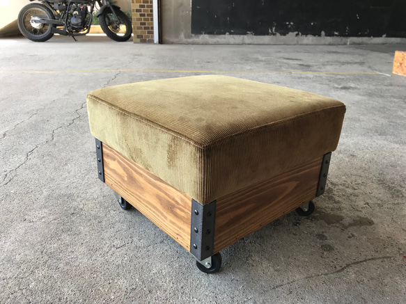 corduroy wood stool/コーディュロイ スツール 4枚目の画像