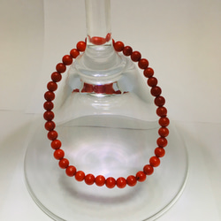 3月誕生石　コーラル（赤珊瑚）ブレスレット　サイズ：13〜20cm 赤色オペロンゴム使用 天然石4mm数珠 1枚目の画像