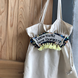 ヴィンテージ風・アンティーク風・モロッコ風　＊言葉は力になる＊デコレーションブローチ(刺繍　タッセル) 3枚目の画像