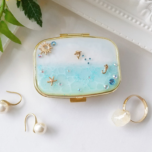 夏の思い出✨レジン ピルケース イルカ その他ケース しっぽ工房