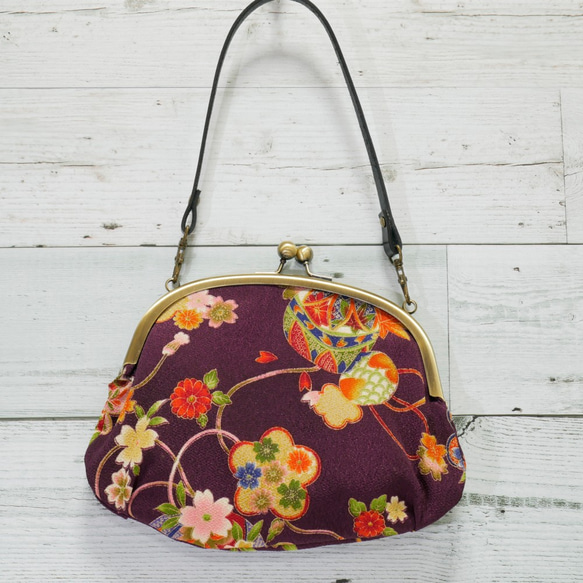 和柄でかわいい！ちりめんがま口バッグ ちょっとしたお出かけに♪ 手毬