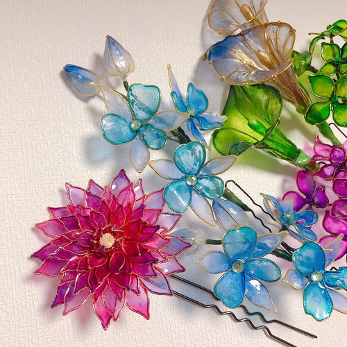 アメリカンフラワー　ダリアのアレンジ他 school ダリア | sparkling flower アメリカンフラワー(ディップ