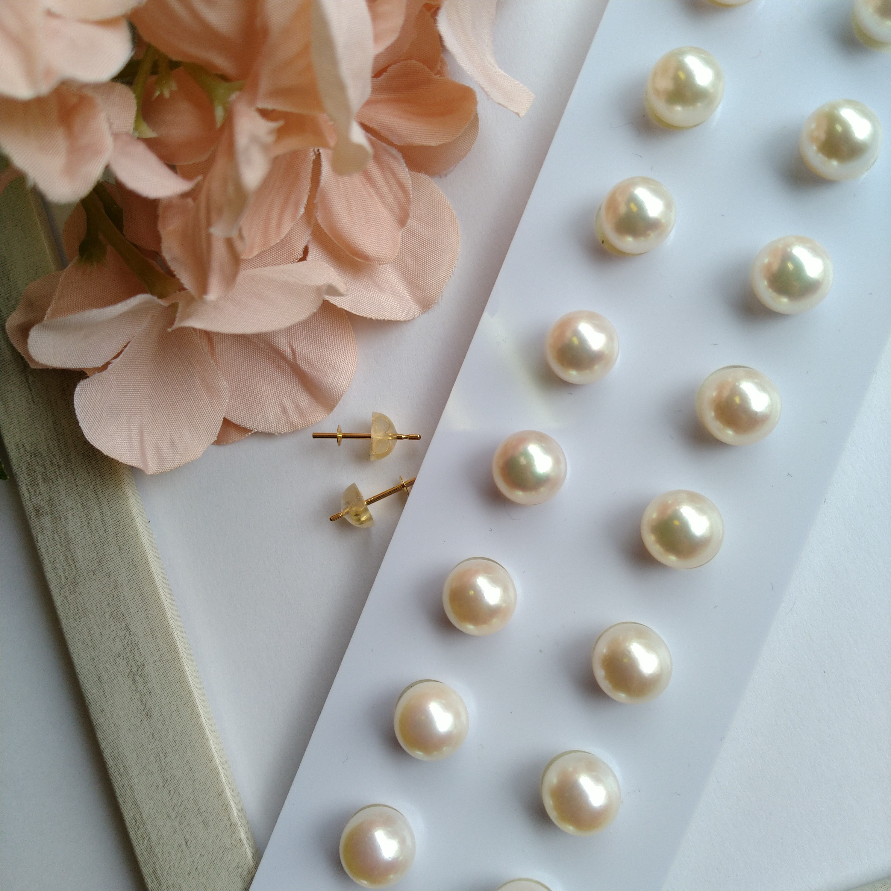 淡水真珠　8～8.5ｍｍ　片穴　ルース　ペア(2個）829377