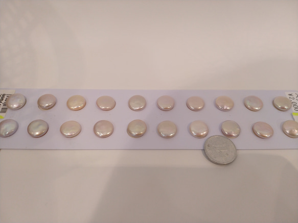 淡水パール　ナチュラルカラー　コイン　ルース　12～13ｍｍ　ペア(2個)　穴なし 4枚目の画像