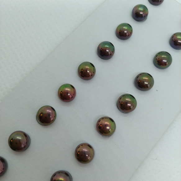 淡水パール　玉虫色　ボタン　片穴ルース　5.5-6ｍｍ　1ペア(2個)　774981 3枚目の画像
