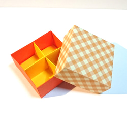【折り紙】箱(ふた･仕切り付) 3枚目の画像