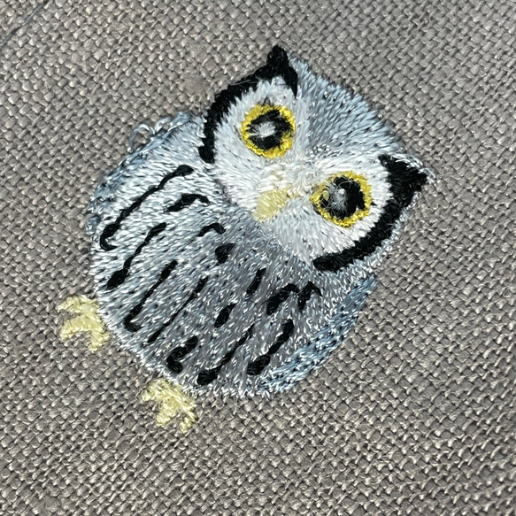 【刺繍】ふくろうちゃん　リネンとWガーゼの立体マスク　テクノロートノーズフィッター　シリコンストッパー付き 2枚目の画像