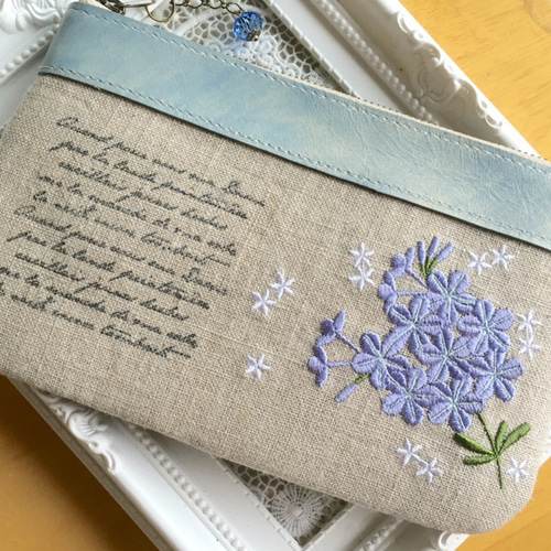 【リネン刺繍　ちゃちゃ子ページ】マルチクロス　ボートポーチ リネン刺繍 ちゃちゃ子ページ】マルチクロス ボートポーチ リネン刺繍