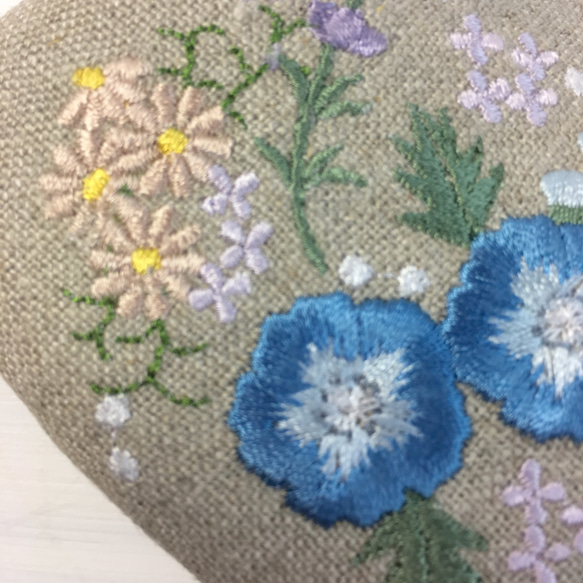 刺繡がまぐち　花いっぱいG　タッセル付　リネン 2枚目の画像