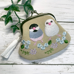 （両面刺繍）がまぐち　文鳥　タッセル付　ウオッシュ帆布8号　ベージュ 1枚目の画像