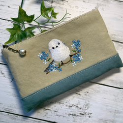シロツメクサ 両面刺繍）刺繡がまぐち シロツメクサと四つ葉 がま口 Le chat