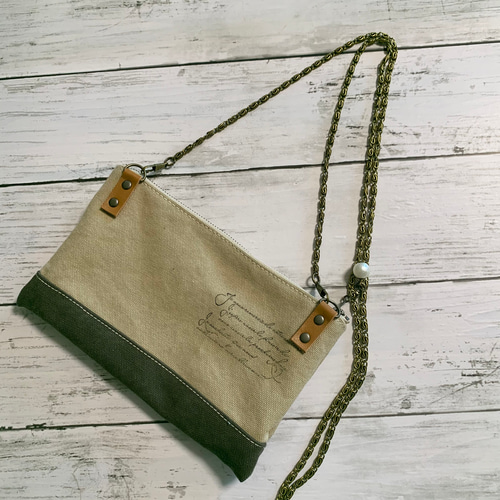 大きめマルチポーチ セキセイインコ二羽 8号バイオウォッシュ