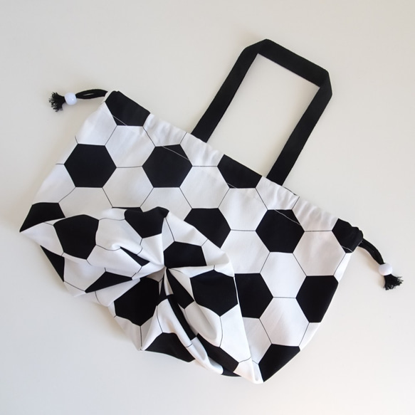 【白×黒】サッカーボール柄のボール入れ《直径23cm》 人気・おすすめ｜売れ筋商品・話題商品におすすめ コスパ重視 安心配送 国内発送・正規流通商品