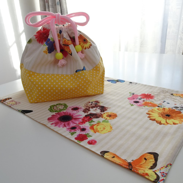 花と蝶×黄色ドットのお弁当袋&ランチョンマット 5枚目の画像