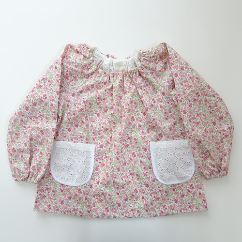 ◇セミオーダー◇後ろが可愛い花柄スモック《長袖》80～120サイズ 子供