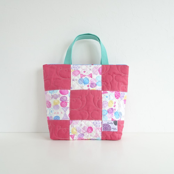 ■売り切りsale■Patchwork～くまステッチPink×リボンちょうちょ《パープル》のバッグ 1枚目の画像