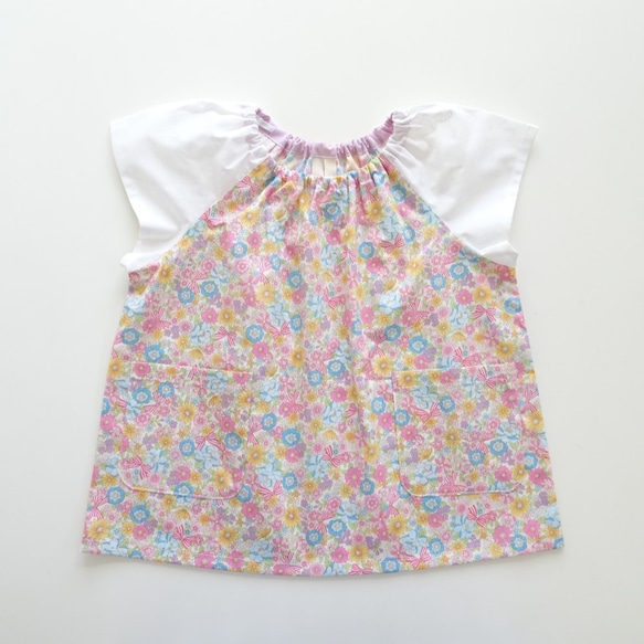 選べる袖・サイズ・ポケット・ループ❤お花とリボン《ピンク×白》の夏用スモック 80～160サイズ 2枚目の画像