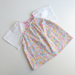 選べる袖・サイズ・ポケット・ループ❤お花とリボン《ピンク×白》の夏用スモック 80～160サイズ 7枚目の画像